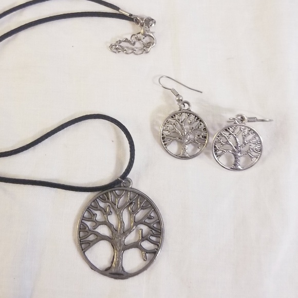 Silver Tree of Life Necklace & Earrings - Picture 4 of 8